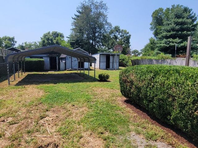 5005 Pearson Pl, Nashville, TN 37211