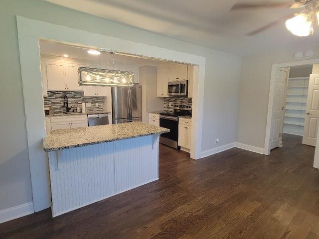 5005 Pearson Pl, Nashville, TN 37211