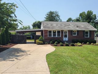 5005 Pearson Pl, Nashville, TN 37211