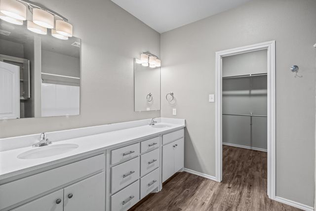 704 Hillshire Avenue, Wolfforth, TX 79382