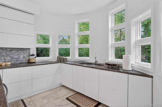 4845 Bryn Mawr Drive, Bloomfield Hills, MI 48301