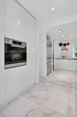 4845 Bryn Mawr Drive, Bloomfield Hills, MI 48301