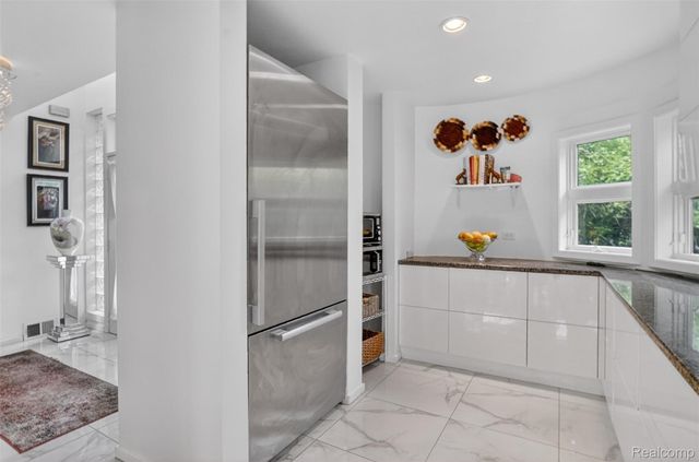 4845 Bryn Mawr Drive, Bloomfield Hills, MI 48301