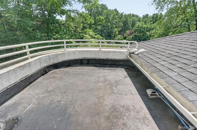 4845 Bryn Mawr Drive, Bloomfield Hills, MI 48301