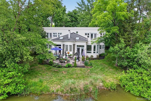 4845 Bryn Mawr Drive, Bloomfield Hills, MI 48301
