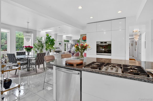 4845 Bryn Mawr Drive, Bloomfield Hills, MI 48301