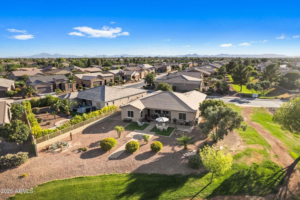 Image 36 of property listing at 19833 N MONTE Lane, Maricopa, AZ 85138