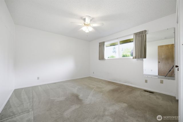 9471 Axlund Road, Lynden, WA 98264
