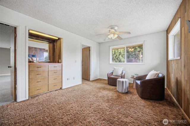 9471 Axlund Road, Lynden, WA 98264