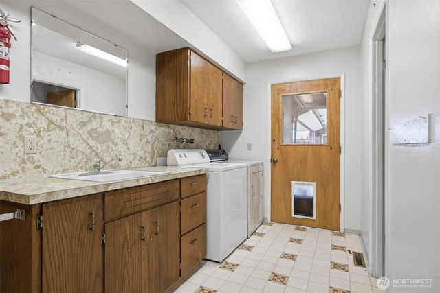 9471 Axlund Road, Lynden, WA 98264