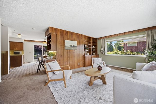 9471 Axlund Road, Lynden, WA 98264