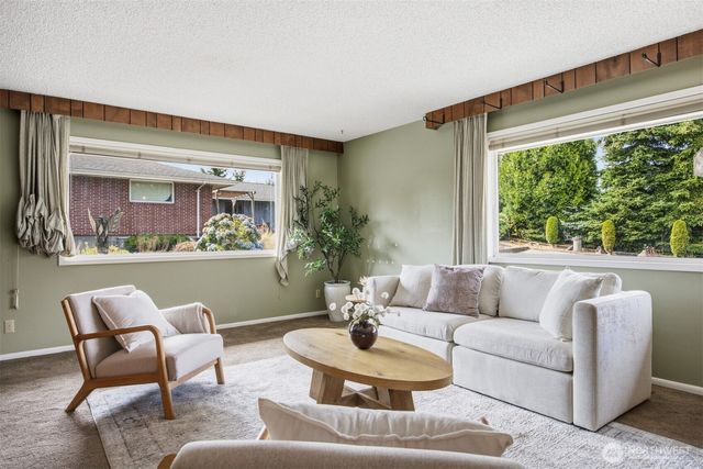 9471 Axlund Road, Lynden, WA 98264