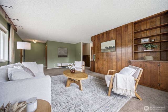 9471 Axlund Road, Lynden, WA 98264