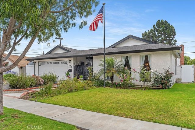 4722 Scenario, Huntington Beach, CA 92649