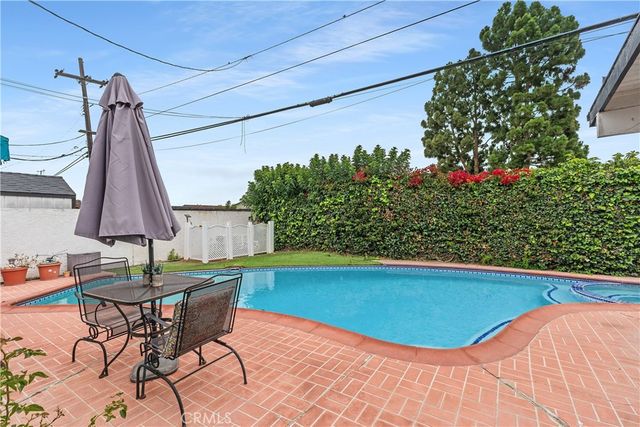 4722 Scenario, Huntington Beach, CA 92649