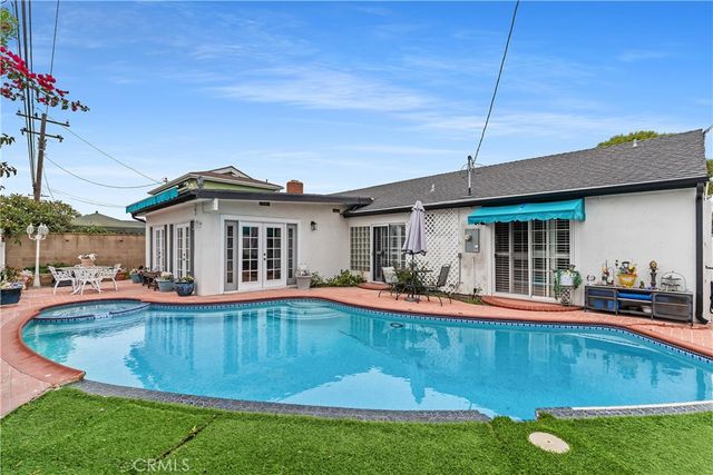 4722 Scenario, Huntington Beach, CA 92649