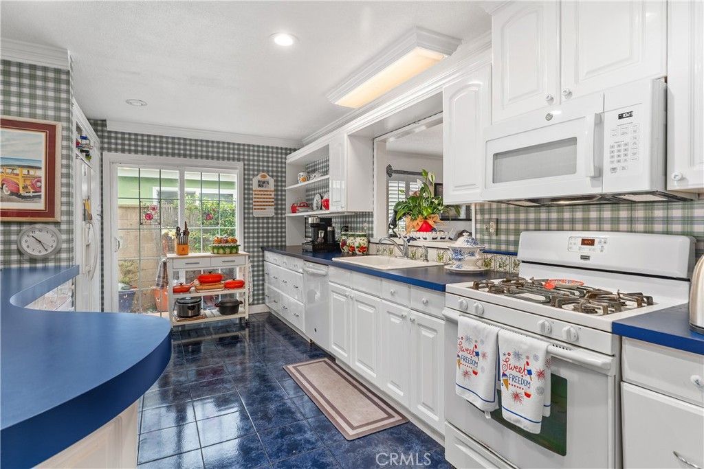 Image 11 of property listing at 4722 Scenario, Huntington Beach, CA 92649