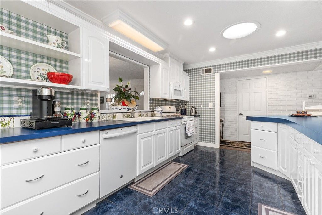 Image 12 of property listing at 4722 Scenario, Huntington Beach, CA 92649