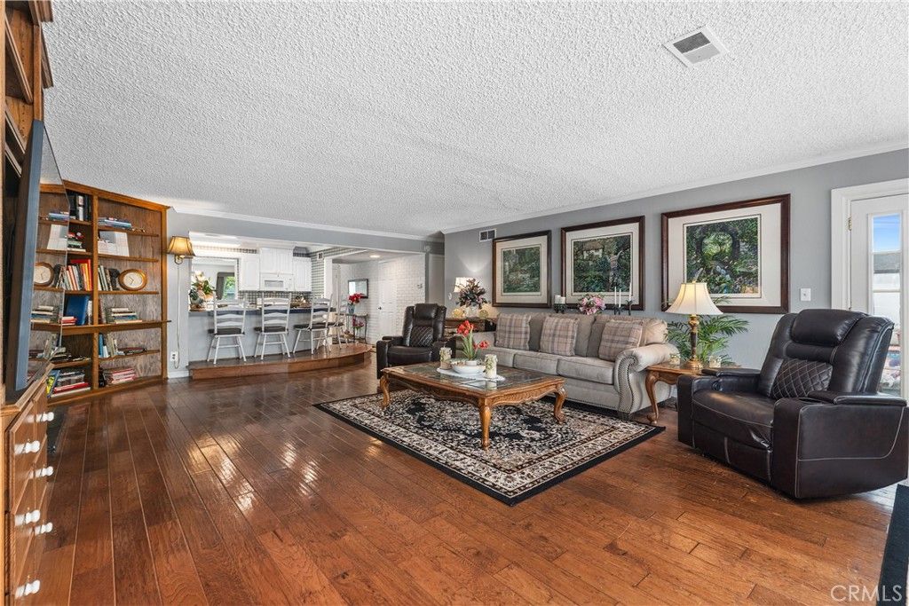 Image 16 of property listing at 4722 Scenario, Huntington Beach, CA 92649