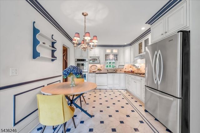 1097 Cambridge Ln, Bridgewater Twp., NJ 08807