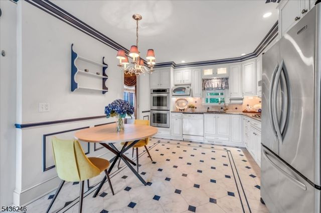 1097 Cambridge Ln, Bridgewater Twp., NJ 08807