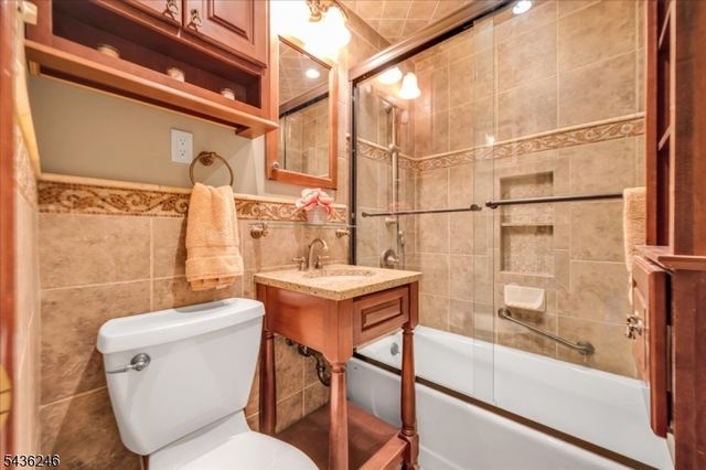 1097 Cambridge Ln, Bridgewater Twp., NJ 08807