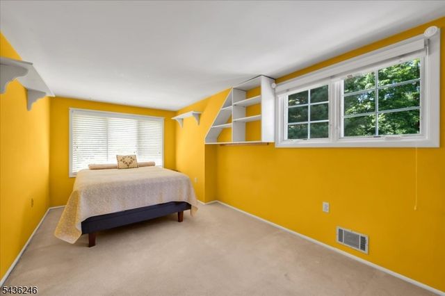1097 Cambridge Ln, Bridgewater Twp., NJ 08807