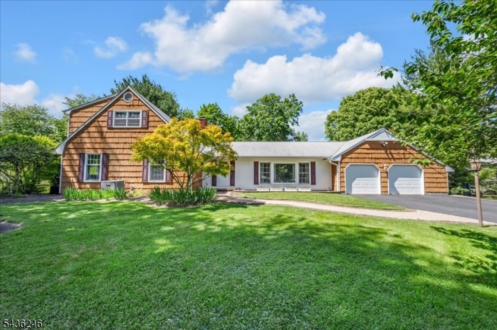 1097 Cambridge Ln, Bridgewater Twp., NJ 08807