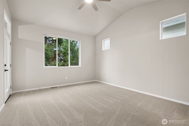 9248 Periwinkle Loop NE, Olympia, WA 98516