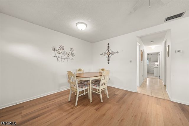 16 Dawn Flower CIR, Lehigh Acres, FL 33936