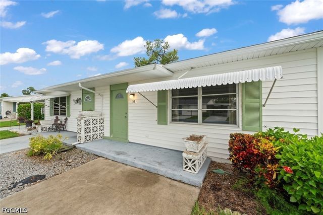 16 Dawn Flower CIR, Lehigh Acres, FL 33936