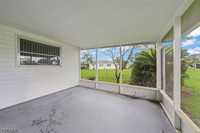16 Dawn Flower CIR, Lehigh Acres, FL 33936