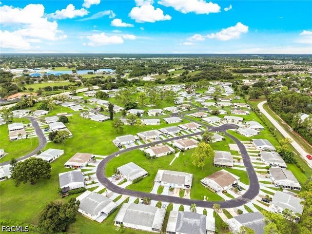 16 Dawn Flower CIR, Lehigh Acres, FL 33936