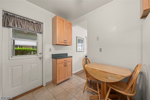 16 Dawn Flower CIR, Lehigh Acres, FL 33936