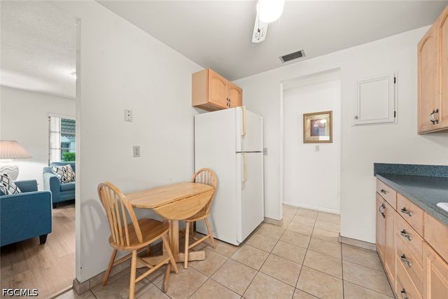 16 Dawn Flower CIR, Lehigh Acres, FL 33936