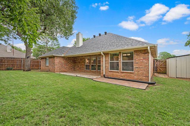 8609 Matt Drive, North Richland Hills, TX 76182