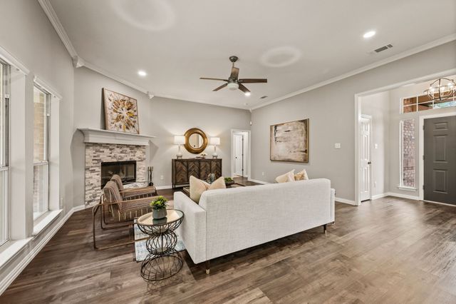 8609 Matt Drive, North Richland Hills, TX 76182