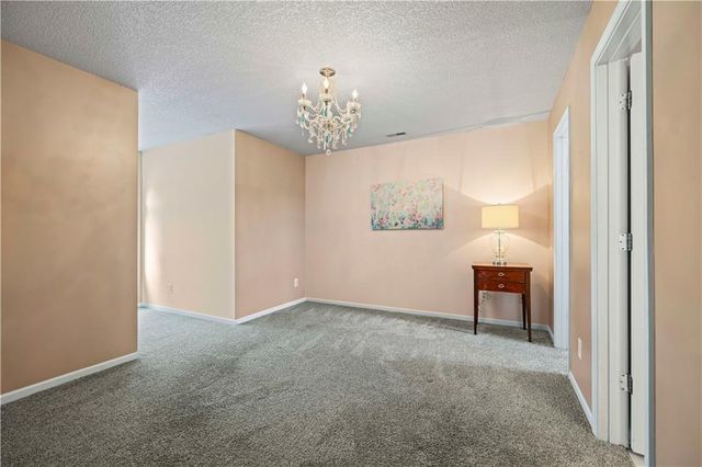 15145 Lakeport Lane, Smithville, MO 64068