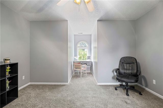 15145 Lakeport Lane, Smithville, MO 64068