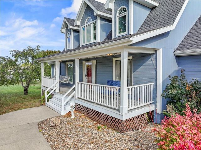 15145 Lakeport Lane, Smithville, MO 64068