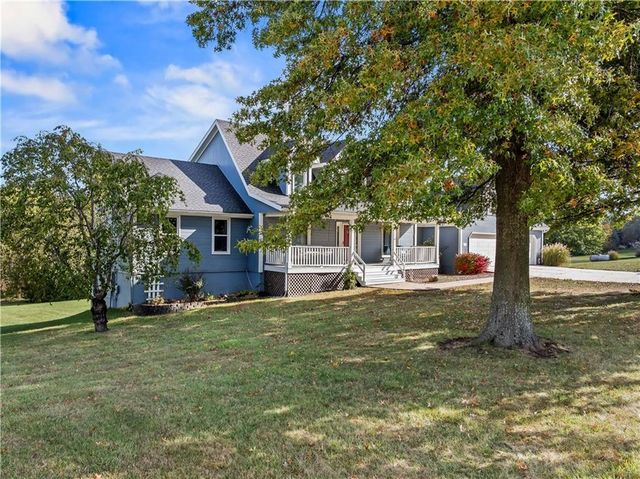 15145 Lakeport Lane, Smithville, MO 64068