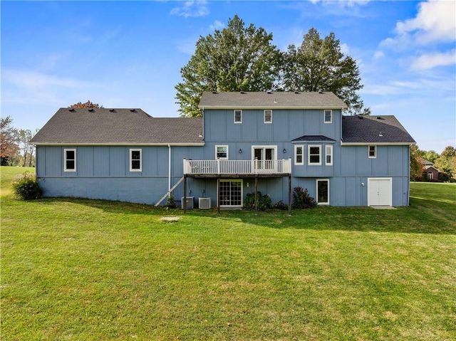 15145 Lakeport Lane, Smithville, MO 64068
