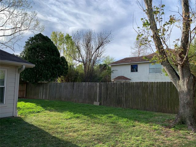 3611 Stratford Town Lane, Sugar Land, TX 77498