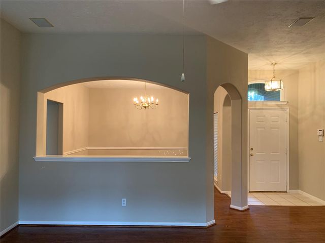 3611 Stratford Town Lane, Sugar Land, TX 77498