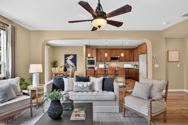 2045 Grayhorse Dr, Auburn, CA 95603