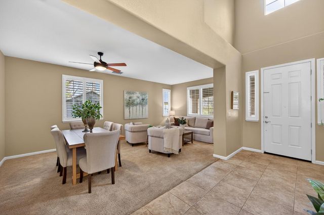 2045 Grayhorse Dr, Auburn, CA 95603