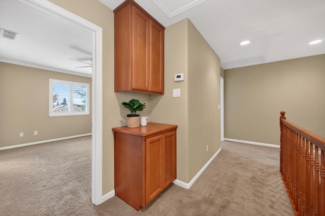 2045 Grayhorse Dr, Auburn, CA 95603