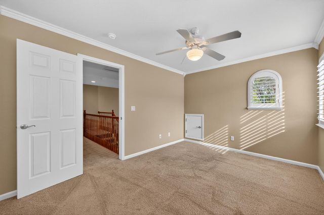 2045 Grayhorse Dr, Auburn, CA 95603