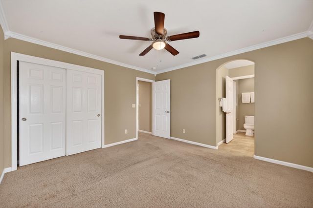 2045 Grayhorse Dr, Auburn, CA 95603