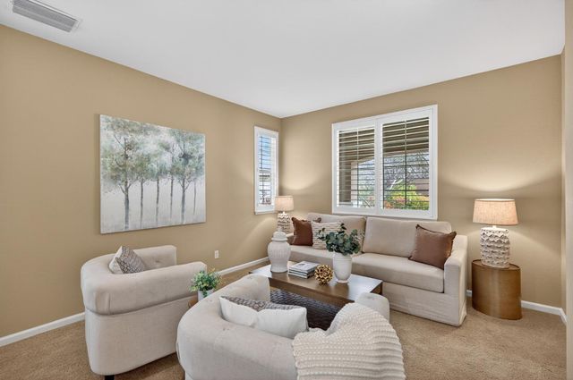 2045 Grayhorse Dr, Auburn, CA 95603